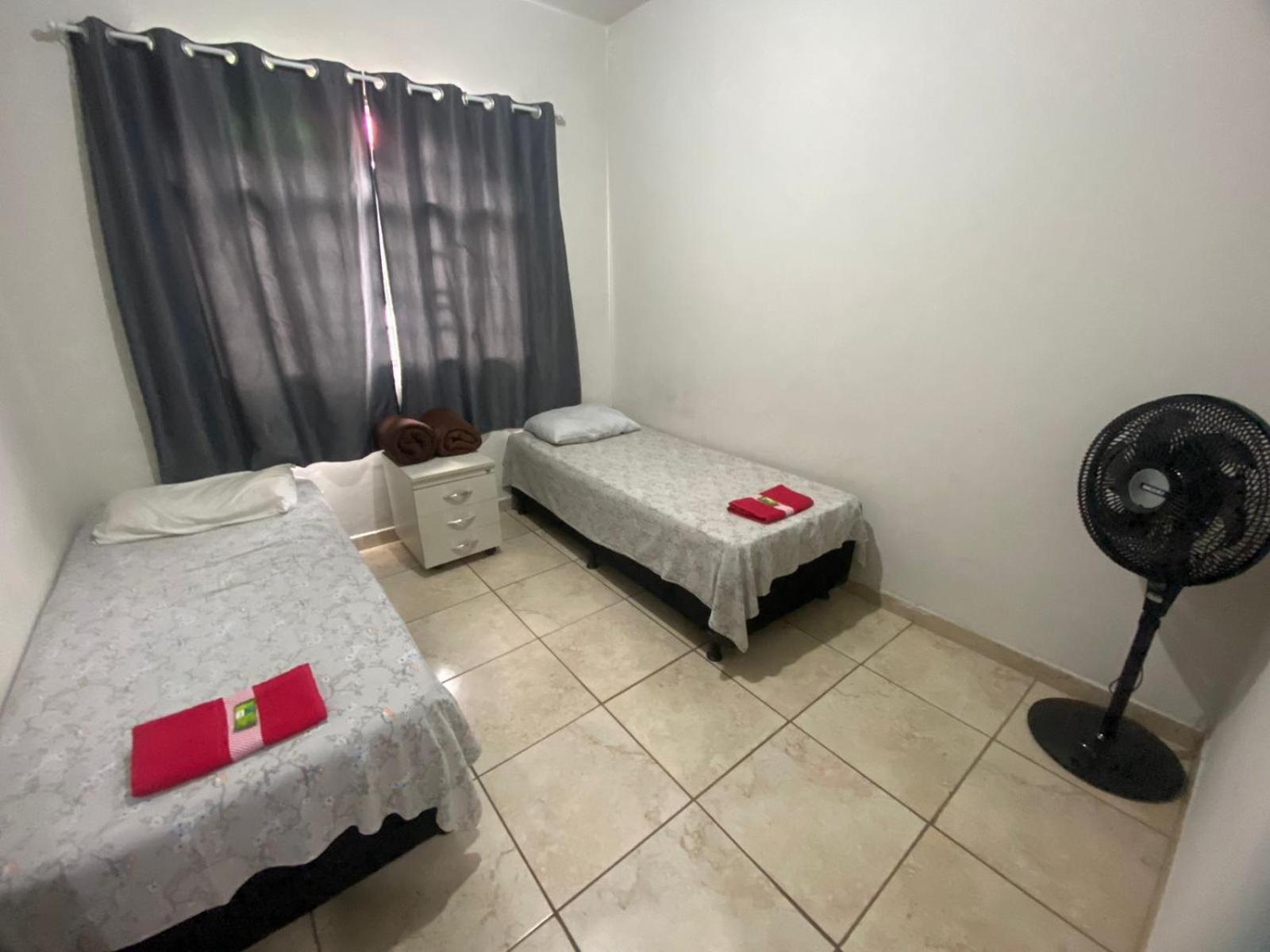 Uberlândia Casas De Temporadas - Hotel Recanto Do Sossego חדר תמונה